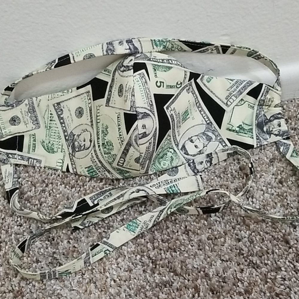 New "Money" Face Mask - Picture 10 of 12